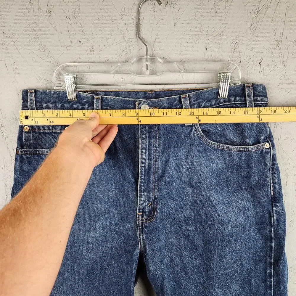 Levis measurements photos